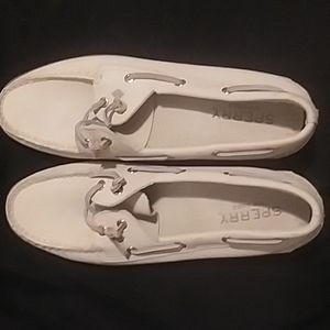 Sperry Cream colored Topsiders Size 8.5